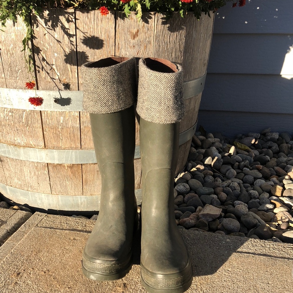 Nike rain boots